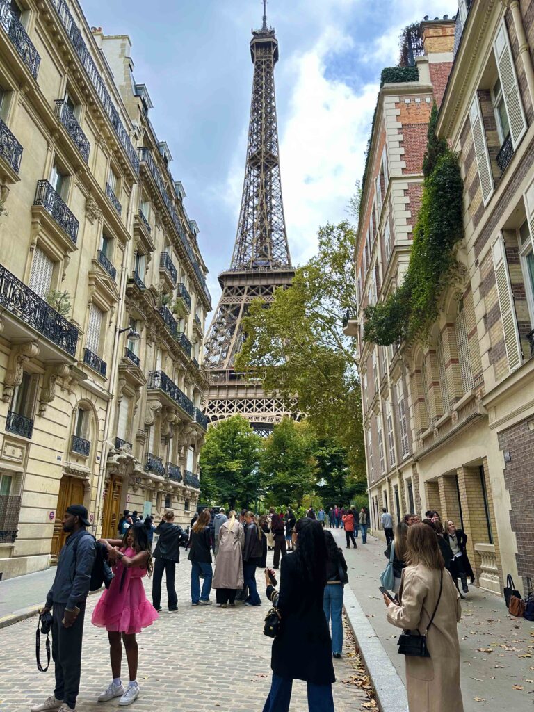hotels near eiffel tower paris