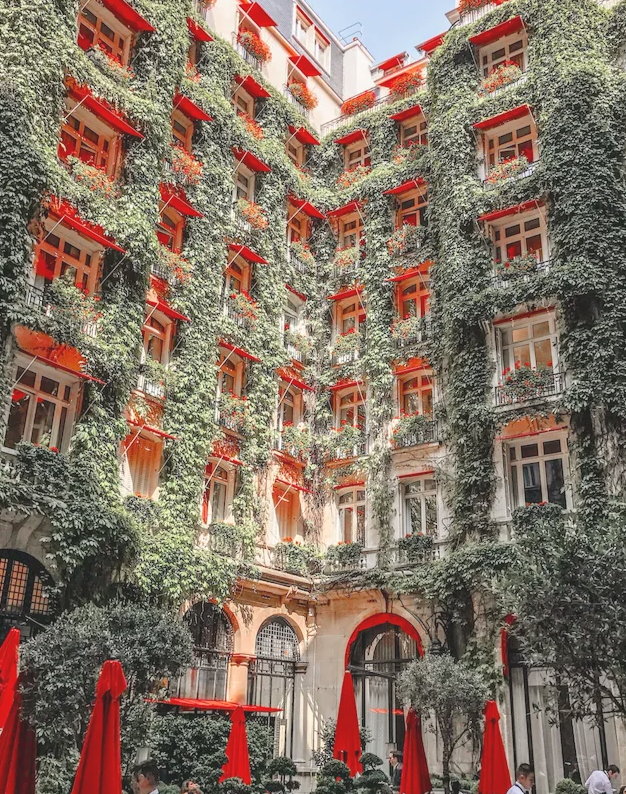 Hotel Plaza Athenee | Photo credit: www.dorchestercollection.com